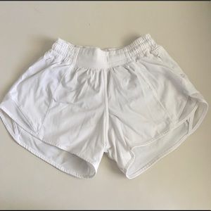 Women’s white lululemon hottie hot shorts